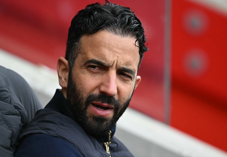 အများစု ကတော့ ယူနိုက်တက်ဟာ ပရီးမီးယားလိဂ် ချန်ပီယံဆု အတွက် ရေပန်းအစားဆုံး ၃ သင်းထဲမှာ ပါဝင်နေတဲ့ အာဆင်နယ်နဲ့ တွေ့ဆုံမှုမှာ ရလဒ် မကောင်းနိုင်ကြောင်း သုံးသပ်မှုတွေ ရှိနေတာ ဖြစ်ပါတယ်။