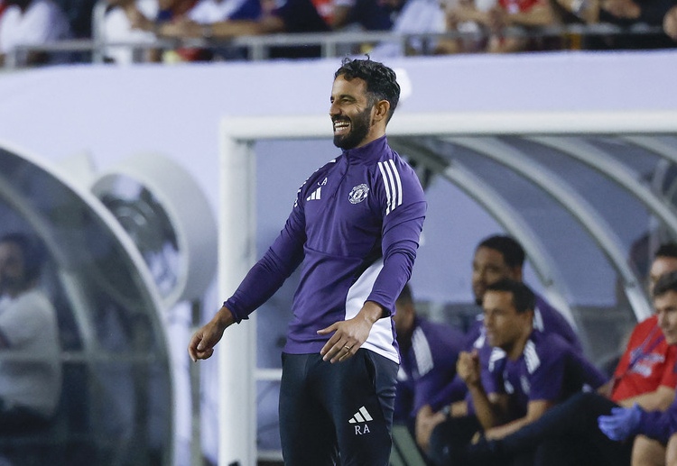 အမော်ရင် အနေနဲ့လည်း ပြီးခဲ့တဲ့ ရာသီက ယူနိုက်တက်ကို လုံးဝ မကယ်တင်နိုင်ခဲ့ပဲ ပရီးမီးယားလိဂ် အဆင့် ၁၅ နေရာနဲ့ပဲ အဆုံးသတ်ခဲ့ရတာ ဖြစ်ပါတယ်။