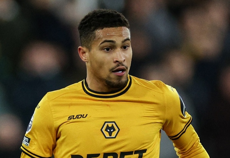 ဒါပေမယ့် ဒီရာသီမှာ ဝုဗ်တို့ ပရီးမီးယားလိဂ် ကနေ တန်းဆင်းရမယ့် အန္တရာယ် ရှိနေတဲ့ အပေါ် ကစားသမားက စိုးရိမ်နေတာ ဖြစ်ပါတယ်။