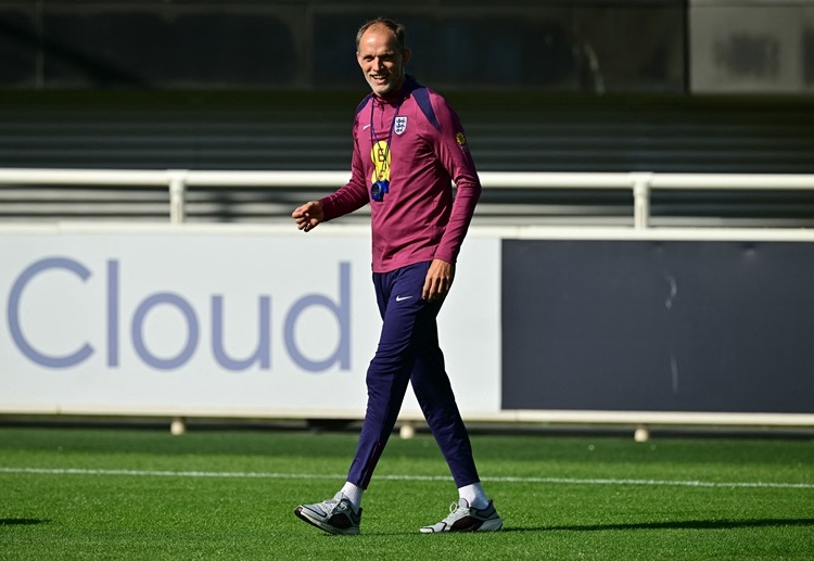 ဆားဘီးယားကို ၂-၀ ဂိုးနဲ့ အနိုင်ရတဲ့ ကမ္ဘာ့ဖလား ခြေစစ်ပွဲမှာ အင်္ဂလန်ရဲ့ ထိပ်တန်း ကစားသမားတွေ ဖြစ်ကြတဲ့ ဘယ်လင်ဂမ်နဲ့ ဖိုဒန်တို့ဟာ ဒုတိယပိုင်းမိနစ် ၆၀ ကျော်မှ လူစားဝင်ခဲ့ရပါတယ်။