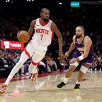 Kevin Durant aims to extend his NBA points tally as Houston takes on the Mavericks